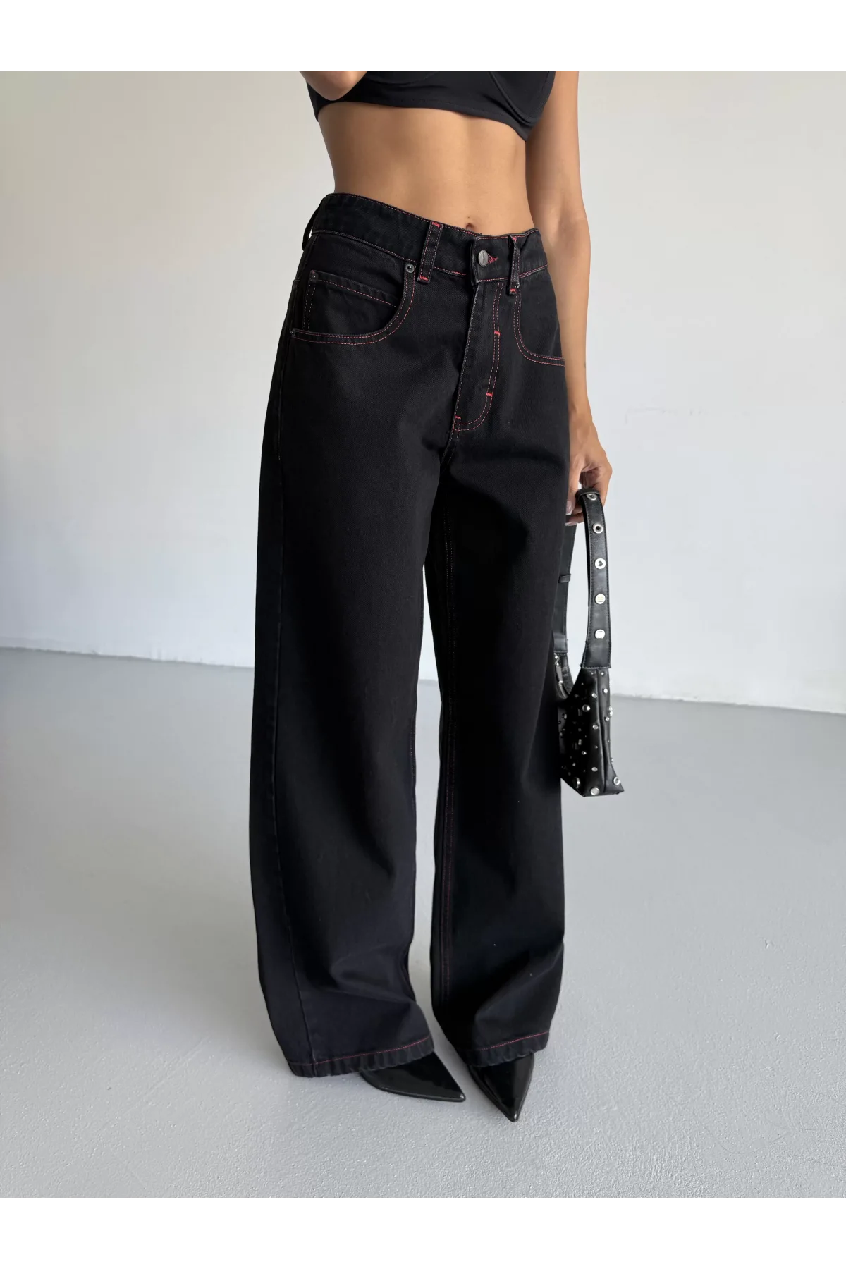 Siyah Dikiş Detaylı Yıkamalı Baggy Geniş Paça Yüksek Bel Oturtmalı Jean Kot Pantolon