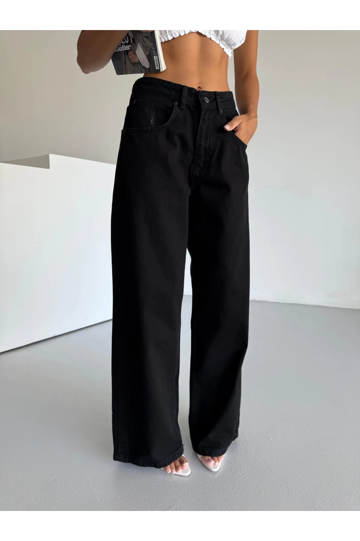 Siyah Dikiş Detaylı Yıkamalı Baggy Geniş Paça Yüksek Bel Oturtmalı Jean Kot Pantolon