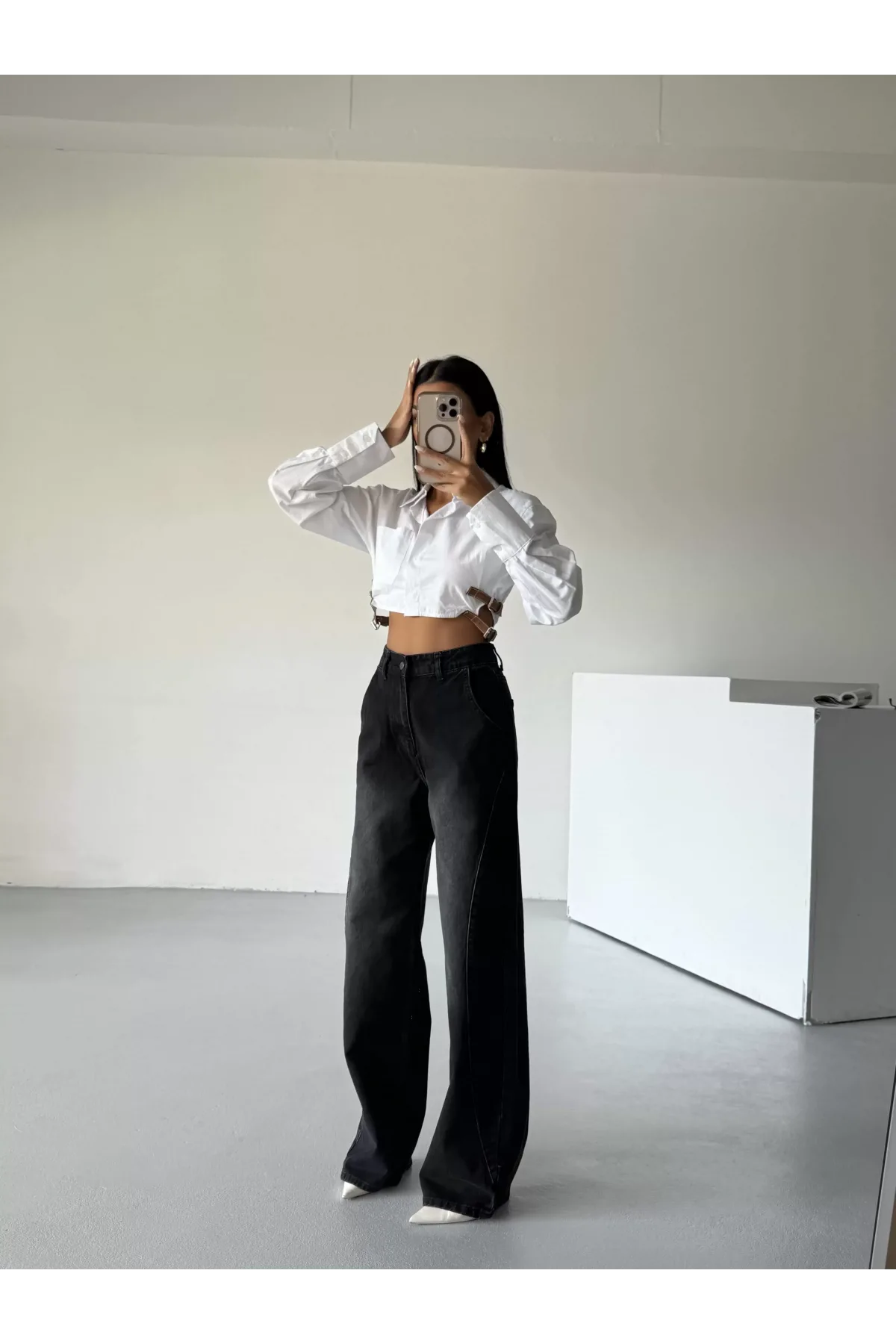 Siyah Dikiş Detaylı Yıkamalı Baggy Geniş Paça Yüksek Bel Oturtmalı Jean Kot Pantolon