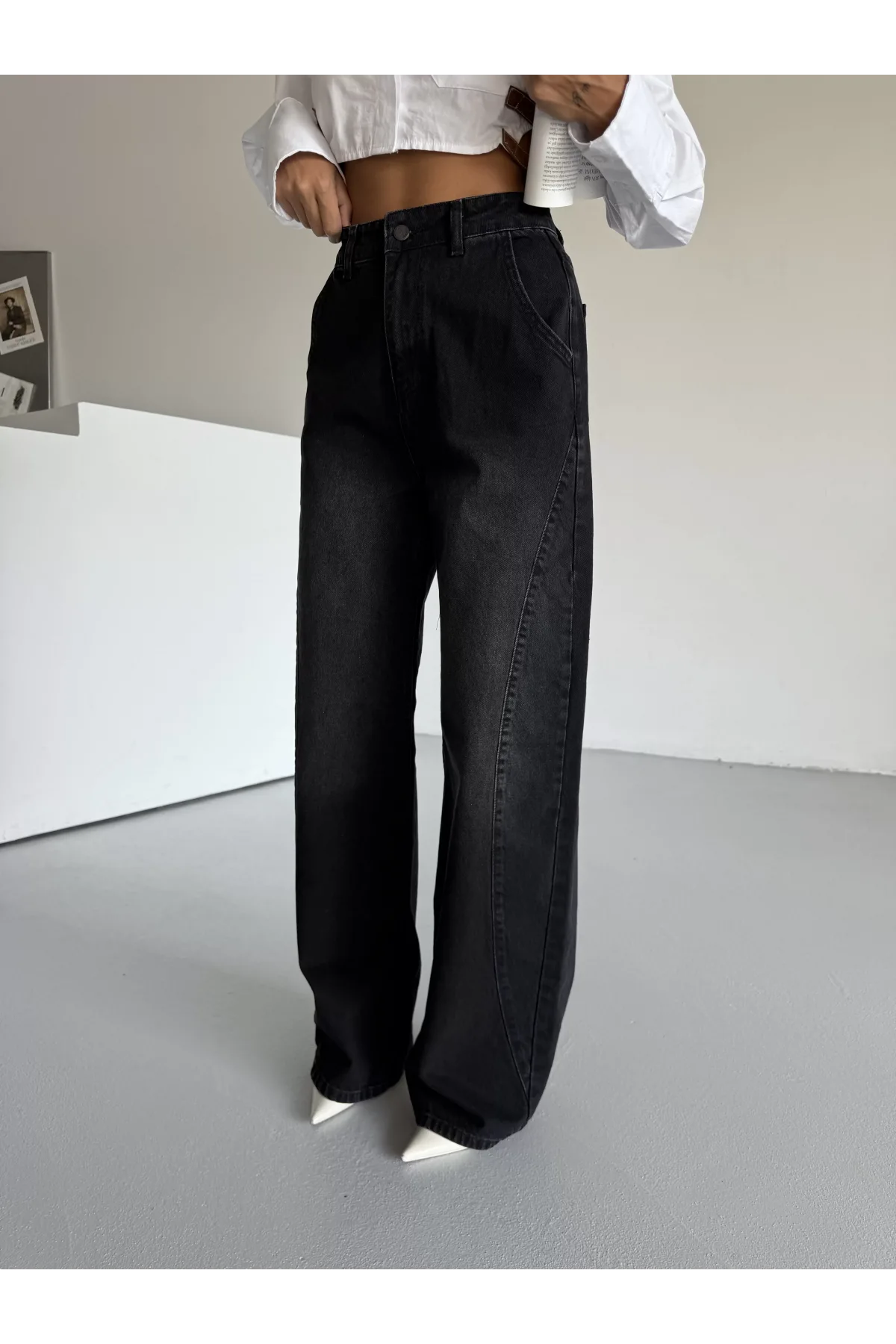 Siyah Dikiş Detaylı Yıkamalı Baggy Geniş Paça Yüksek Bel Oturtmalı Jean Kot Pantolon