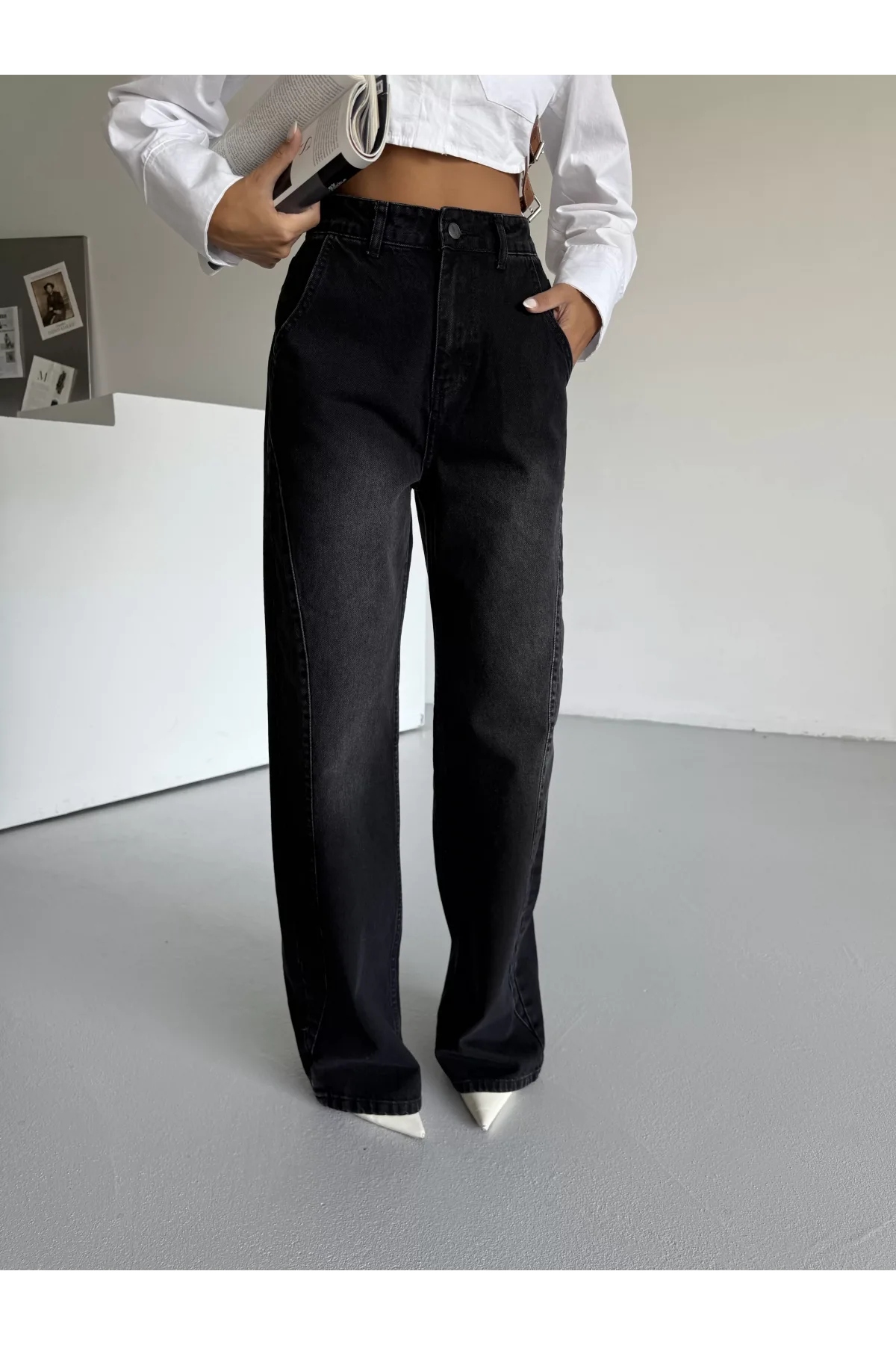 Siyah Dikiş Detaylı Yıkamalı Baggy Geniş Paça Yüksek Bel Oturtmalı Jean Kot Pantolon