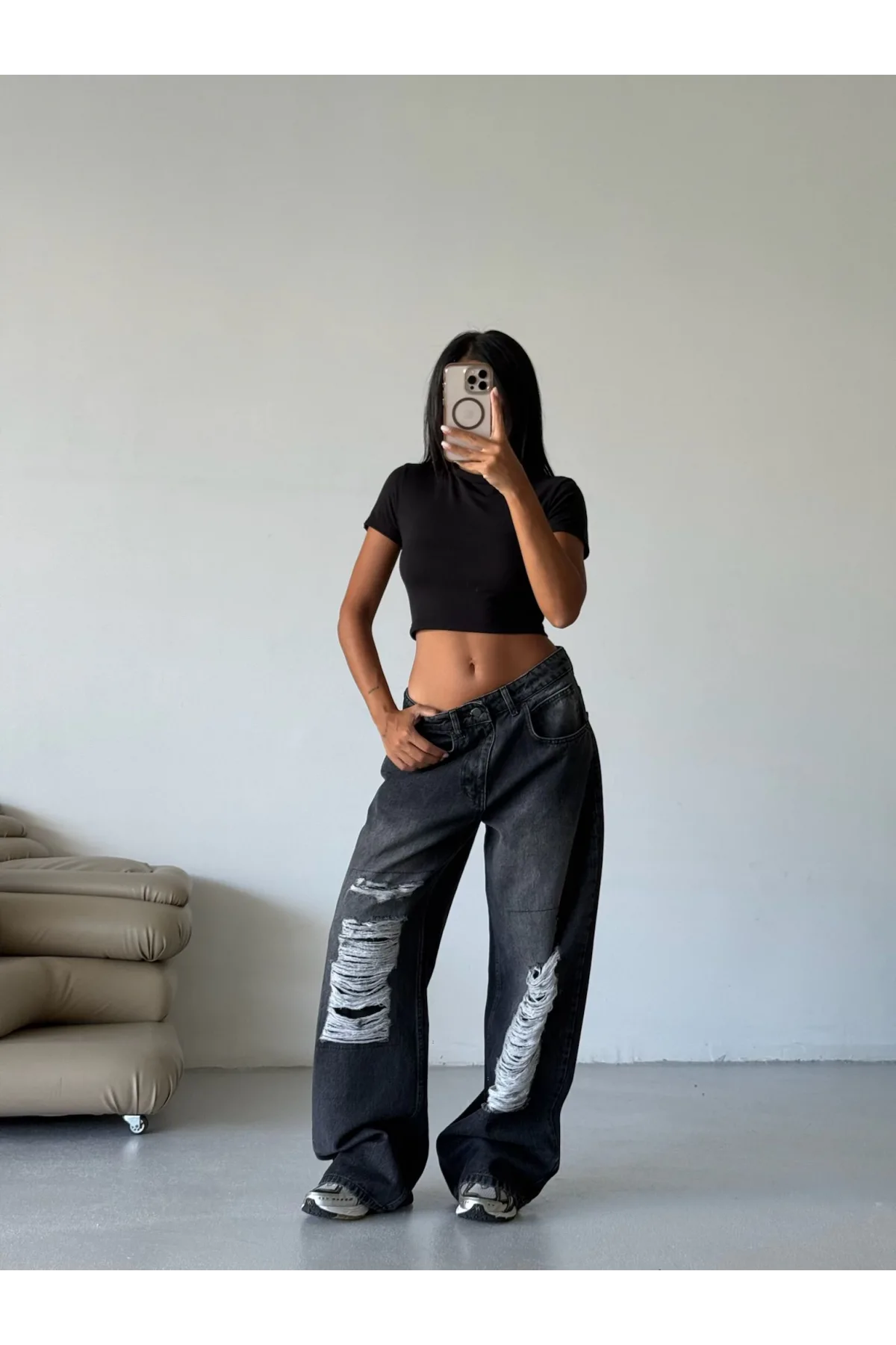 Siyah Dizi Yırtık Yıkamalı Baggy Geniş Paça Yüksek Bel Oturtmalı Jean Kot Pantolon