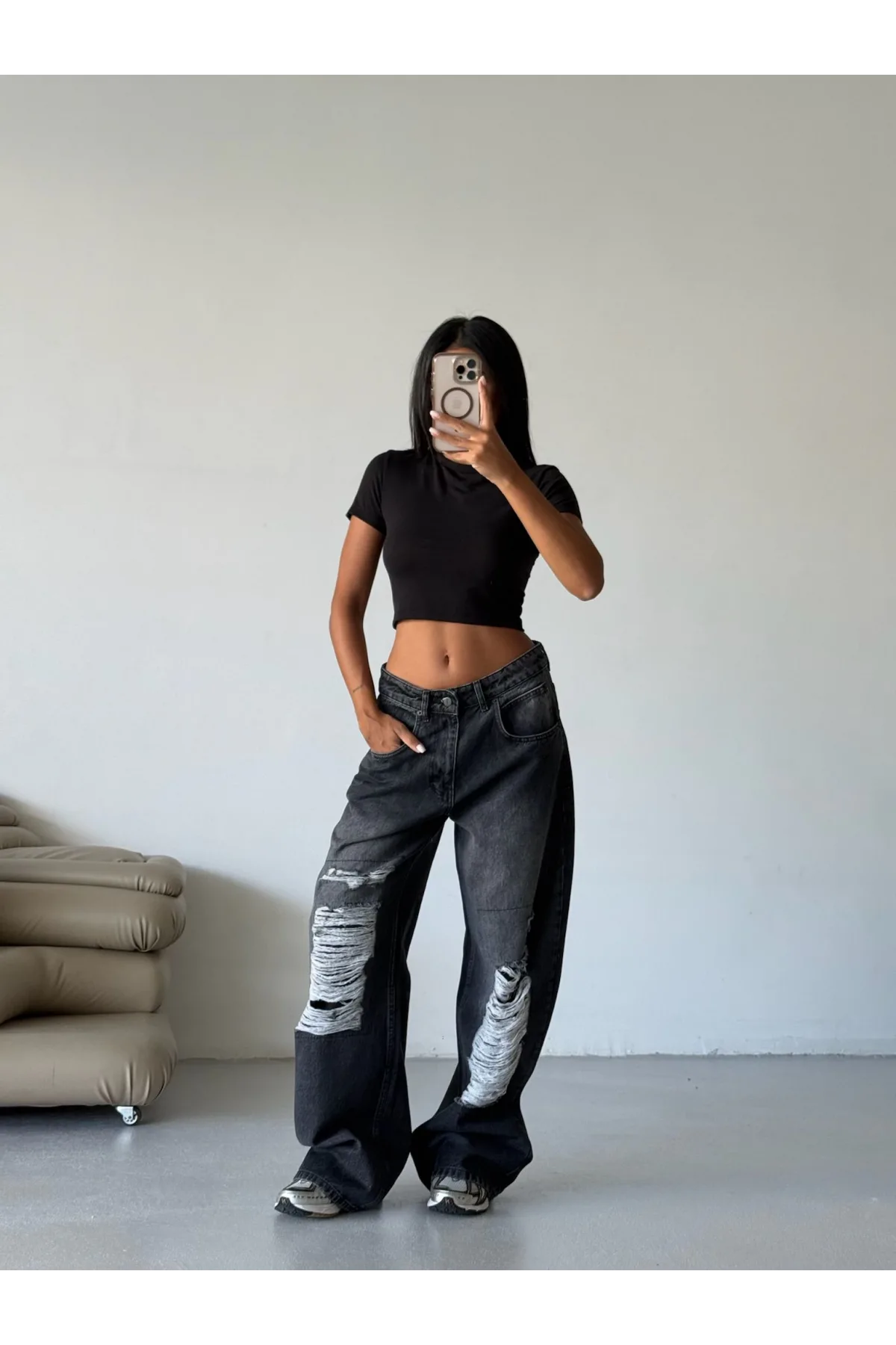 Siyah Dizi Yırtık Yıkamalı Baggy Geniş Paça Yüksek Bel Oturtmalı Jean Kot Pantolon