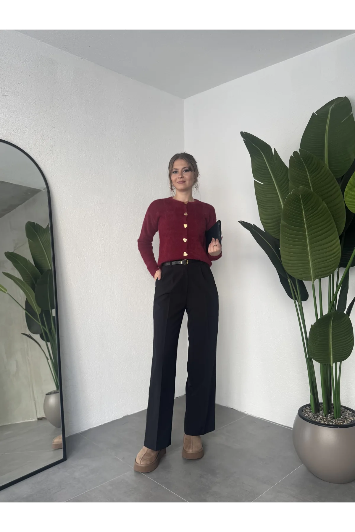 Siyah Pileli Tam Kalıp Bel Oturtmalı Geniş Paça Palazzo Pantolon