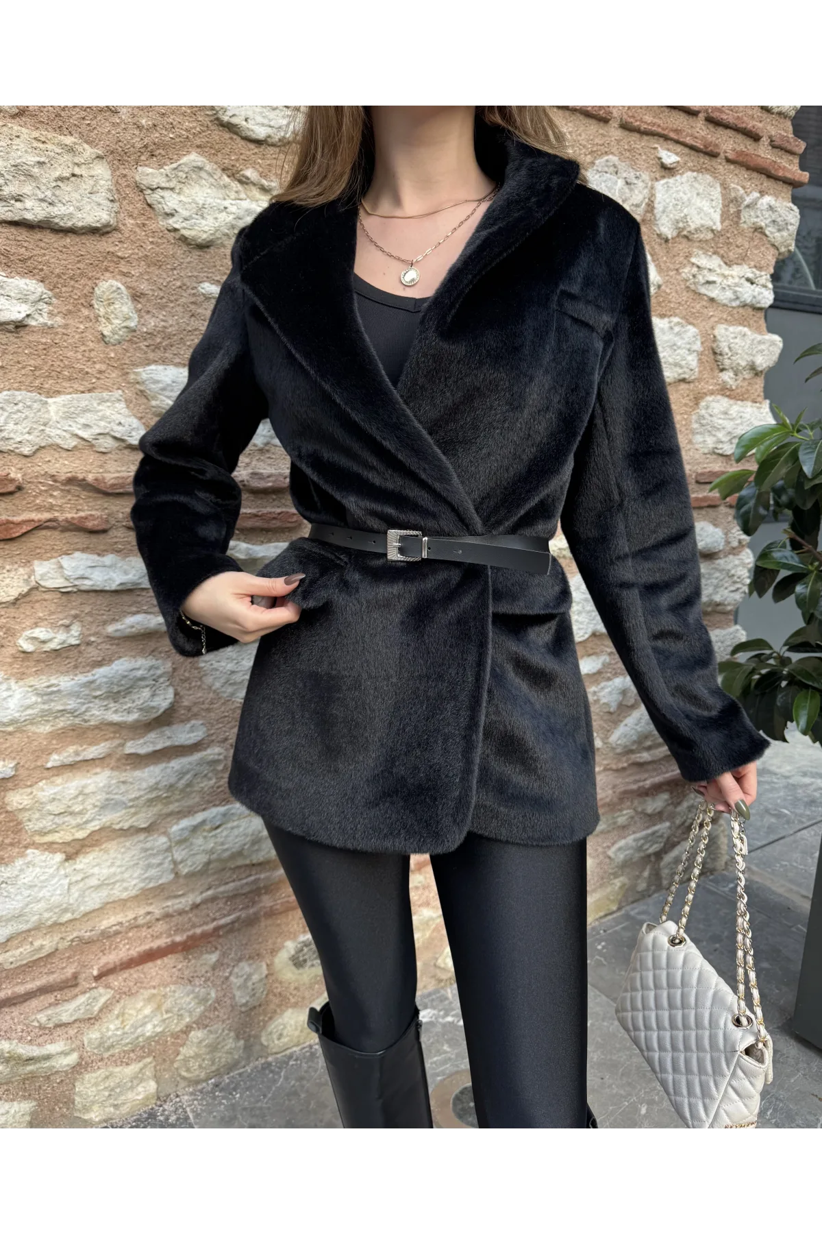 Siyah Tay Tüylü Kemerli Kürk Fox Ceket