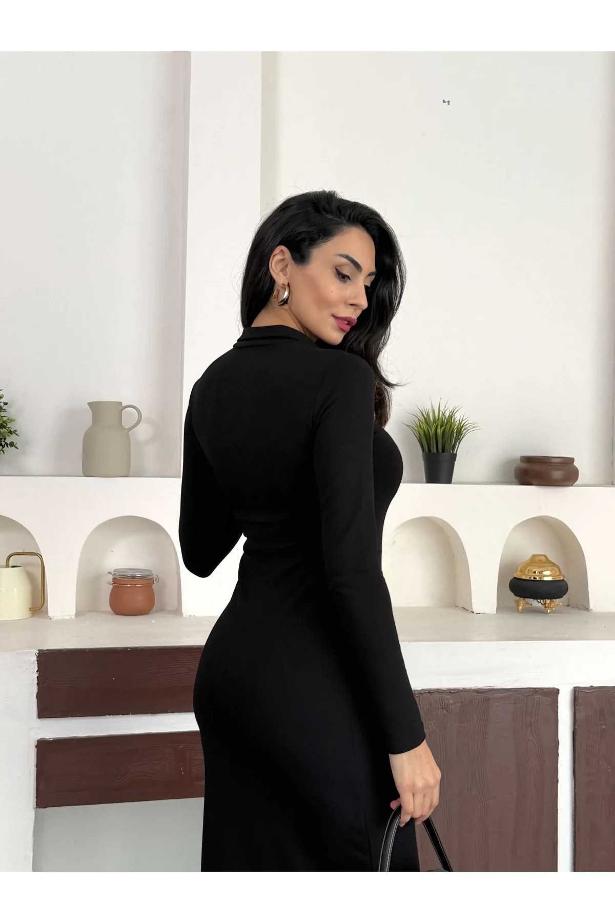 Siyah Yarım Fermuarlı Fitilli Tam Boy Uzun Kollu Midi Elbise