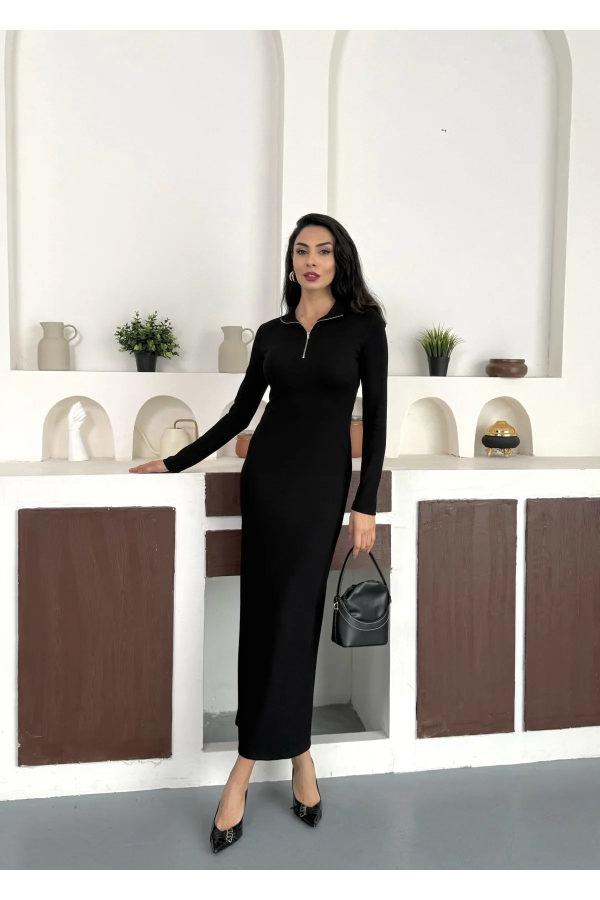 Siyah Yarım Fermuarlı Fitilli Tam Boy Uzun Kollu Midi Elbise