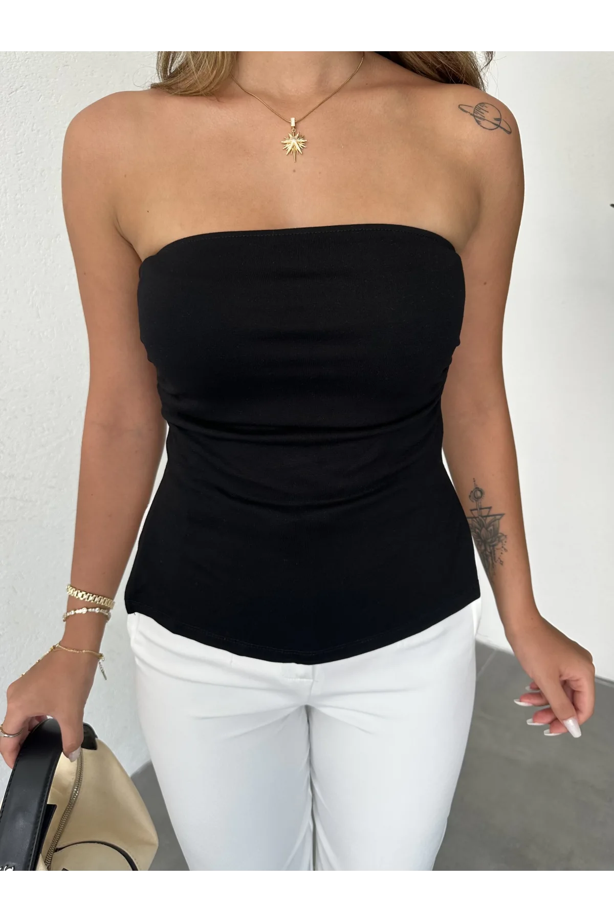 Siyah Yırtmaçlı Drapeli Straplez Crop Bluz