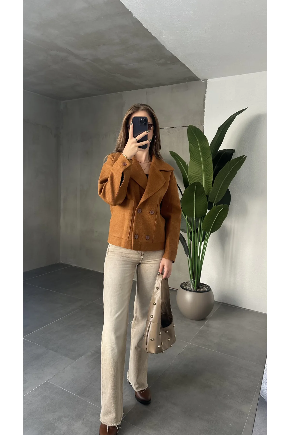 Taba Kısa Kruvaze Oversize Astarlı Cepli Kaşe Ceket Mont