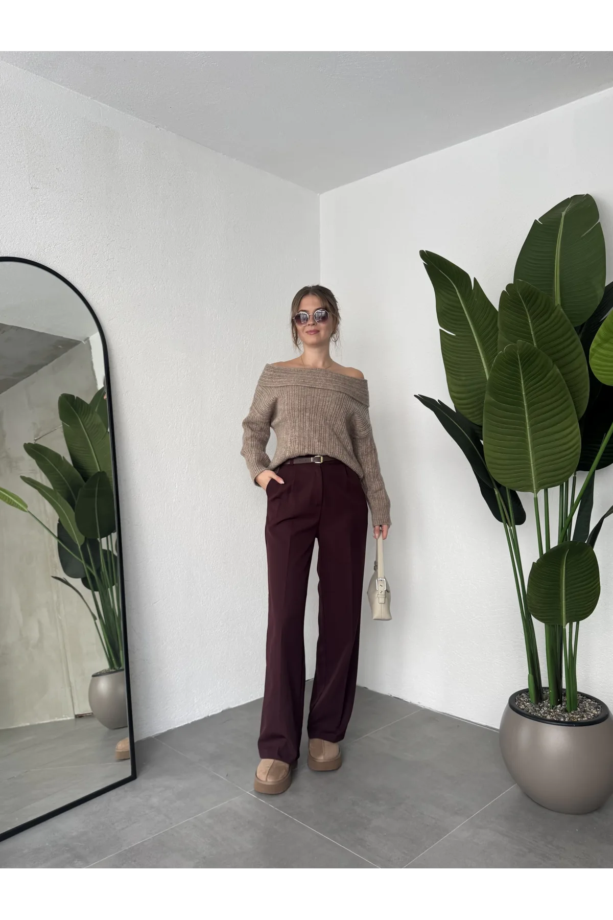 Vişne Pileli Tam Kalıp Bel Oturtmalı Geniş Paça Palazzo Pantolon