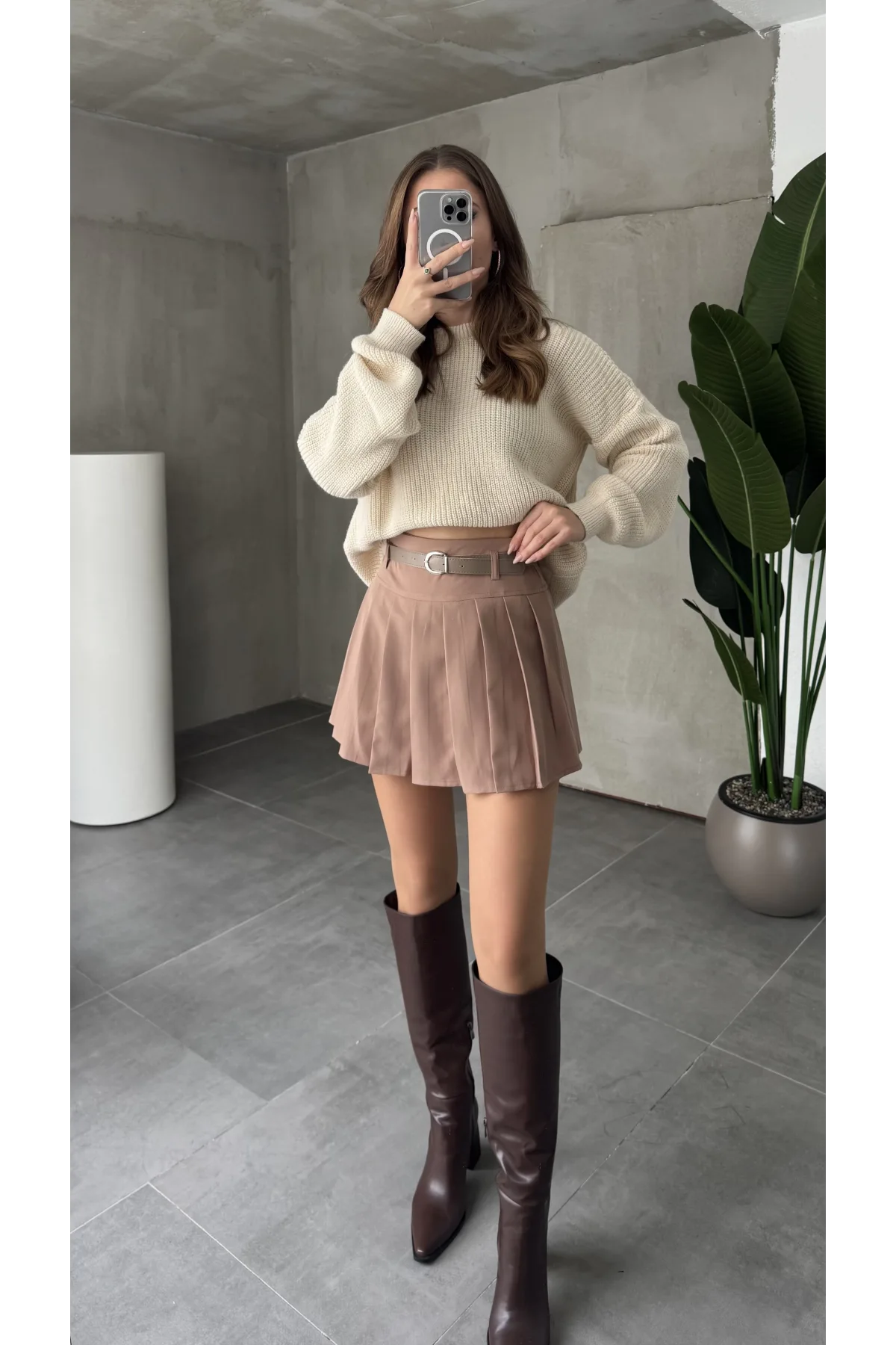 Vizon Astarlı Şortlu Kemerli Pileli Kışlık Mini Etek