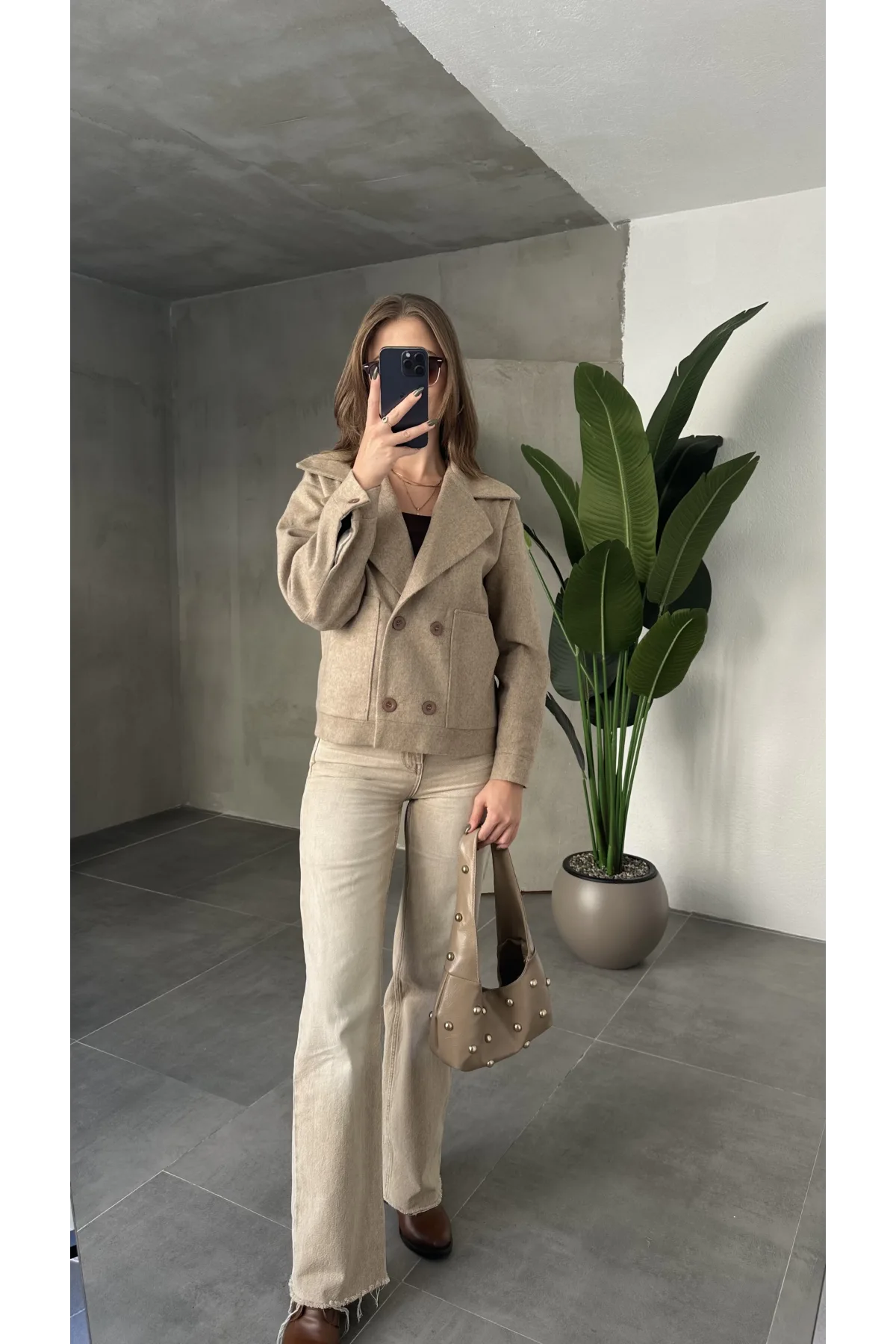 Vizon Kısa Kruvaze Oversize Astarlı Cepli Kaşe Ceket Mont