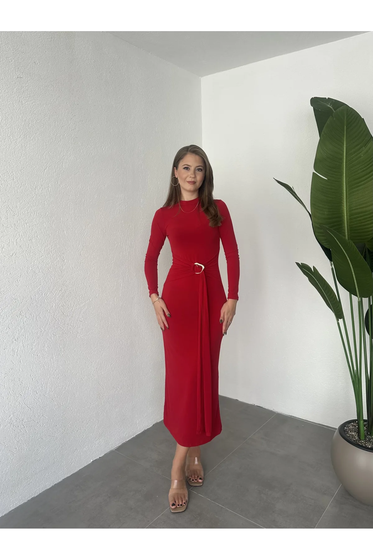 Kırmızı Zr Model Bisiklet Yaka Aksesuarlı Kuşaklı Midi Boy Candy Elbise