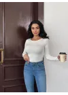 Kadın Açık Yaka Uzun Kollu Basic Body Bluz Beyaz