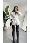 Kadın Beyaz Kürk Yaka Kemerli Şişme Mont Kışlık Uzun