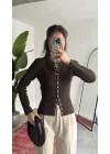 Kadın Kahverengi Fitilli Triko Hırka Çıt Çıtlı Dar Kesim Basic Şık Uzun Kollu