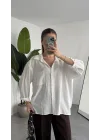 Kadın Beyaz Oversize Gömlek Cepli Uzun Kollu Düğmeli Salaş Kesim Günlük & Ofis Şık