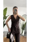 Kadın Kahverengi Asimetrik Kesim Kruvaze Bağlamalı Yelek ,Pileli Plazzo Pantolon Takım