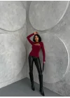 Bordo Burgu Detaylı Dekolteli Parmak Geçirmeli Body Bluz