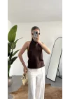 Kadıın Kahverengi Degaje Yaka Sırt Dekolteli Saten Bluz