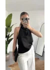 Kadıın Siyah Degaje Yaka Sırt Dekolteli Saten Bluz