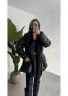 Kadın Siyah Kemerli Kürk Yaka Şişme Mont Krem Kışlık