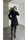 Kadın Siyah Kuşaklı Kürk Yakalı Kaşe Kaban