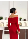Kırmızı Madonna Yaka Gold Aksesuarlı Uzun Kollu Vucudu Saran Uzun Midi Boy Elbise