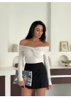 Krem Madonna Yaka Düğümlü Sandy Bluz