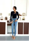 Lacivert Gold Aksesuarlı Göğüs Dekolteli Uzun Kollu Candy Body Bluz