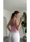 Pembe Dokulu Atlet Bluz – Sırt Dekolteli Esnek Fit Yazlık Kadın Bluz