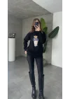 Siyah Bisiklet Yaka Ayıcık İşlemeli Oversize Uzun Triko Kazak