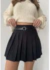 Siyah Çizgili Astarlı Şortlu Kemerli Pileli Kışlık Mini Etek