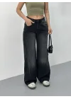 Siyah Dikiş Detaylı Yıkamalı Baggy Geniş Paça Yüksek Bel Oturtmalı Jean Kot Pantolon
