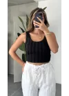 Siyah Jakarlı Sırt Dekolteli Crop Bluz