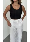 Siyah Jakarlı Sırt Dekolteli Crop Bluz