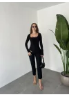 Siyah Kare Yaka Parmak Geçirmeli Uzun Kol Candy Body Bluz