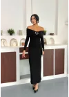 Siyah Madonna Yaka Gold Aksesuarlı Uzun Kollu Vucudu Saran Uzun Midi Boy Elbise