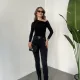 Siyah Tek Omuz Kayık Yaka Büzgülü Parmak Geçirmeli Body Bluz