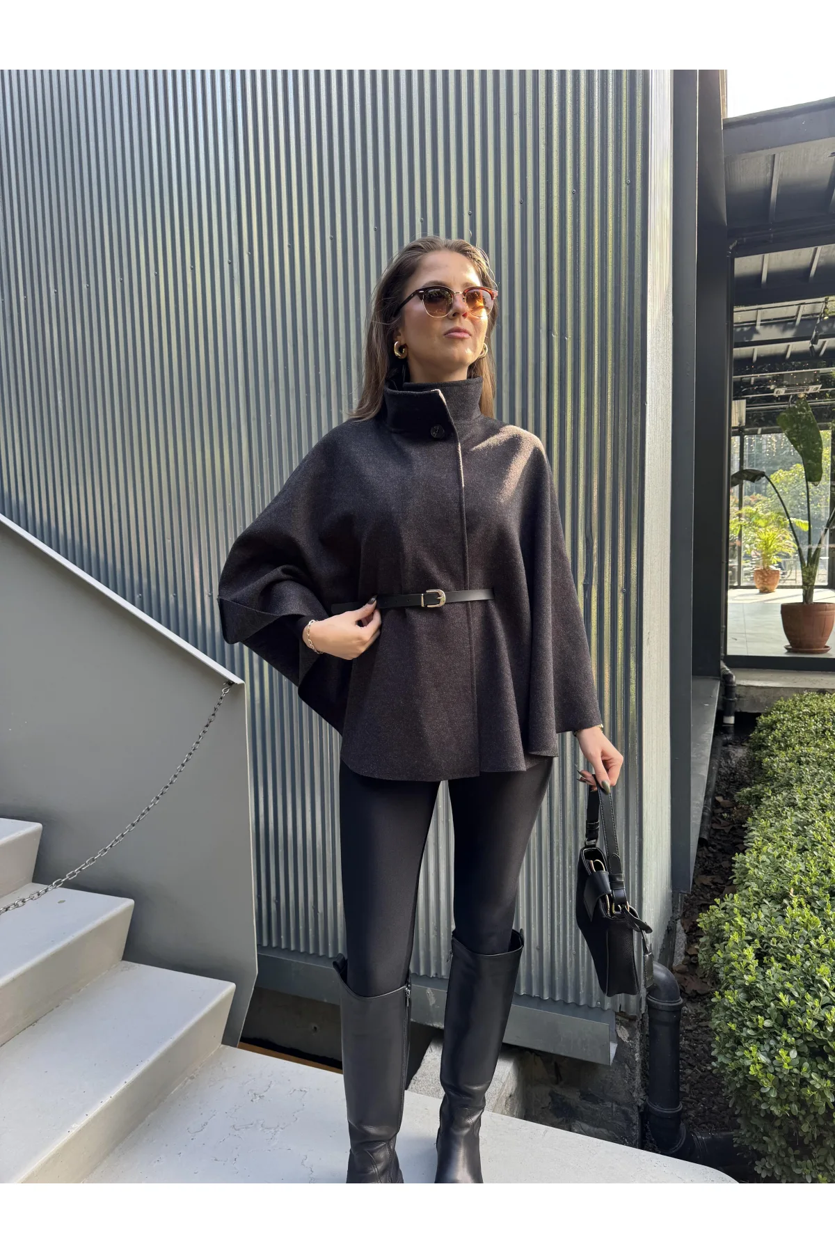 Antrasit Kemerli Dik Yaka Düğmeli Kaşe Pelerin Panço