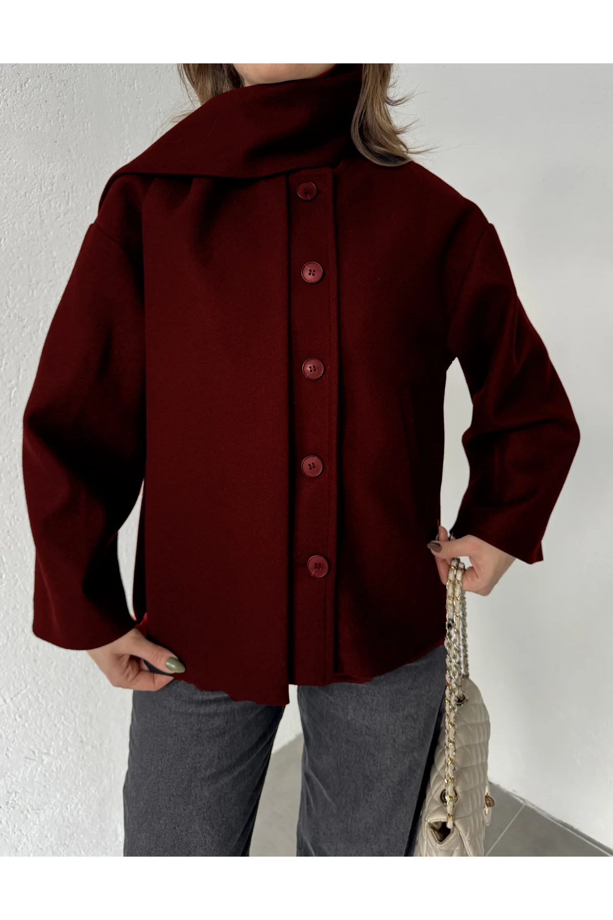 Bordo Bisiklet Yaka Şal Aksesuarlı Düğmeli Kaşe Ceket Mont
