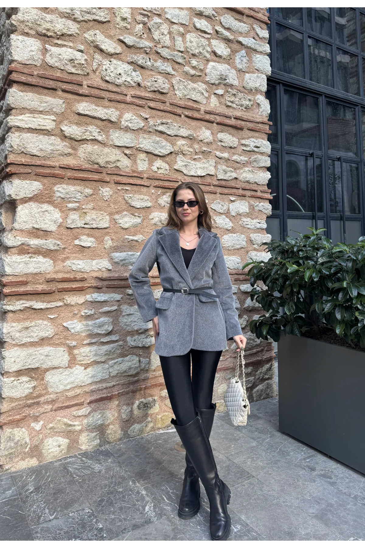 Gri Tay Tüylü Kemerli Kürk Fox Ceket