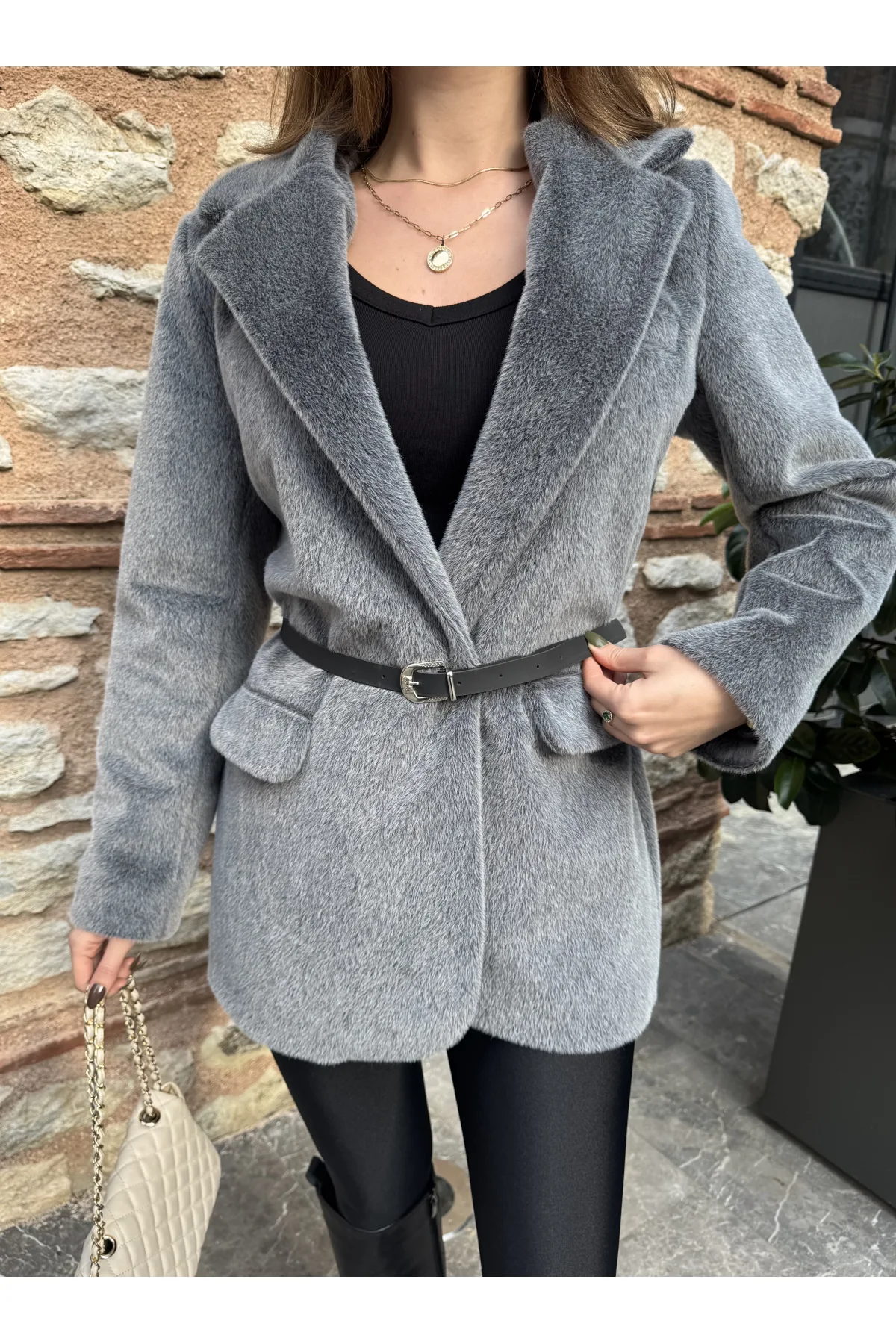 Gri Tay Tüylü Kemerli Kürk Fox Ceket