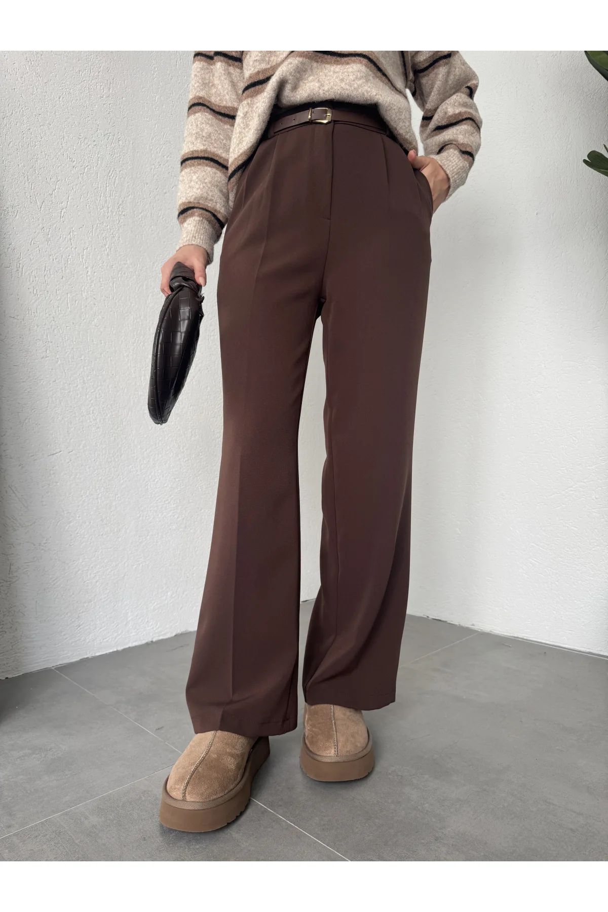 Kahverengi Pileli Tam Kalıp Bel Oturtmalı Geniş Paça Palazzo Pantolon