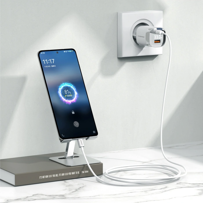 Realpower 33W GaN USB-C ve USB-A Çift Çıkışlı Dijital Göstergeli PD Hızlı Şarj Adaptörü Şarj Aleti Beyaz TC33WWH