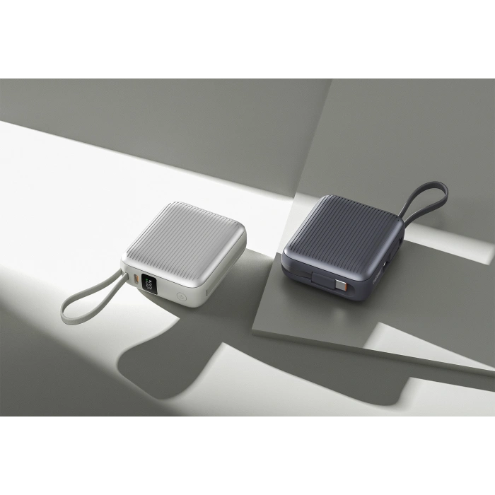Realpower 10000mAh 22.5W Hızlı Şarj Powerbank Gri Dahili Kablolu Taşınabilir Şarj Cihazı LED Göstergeli PB10KGR