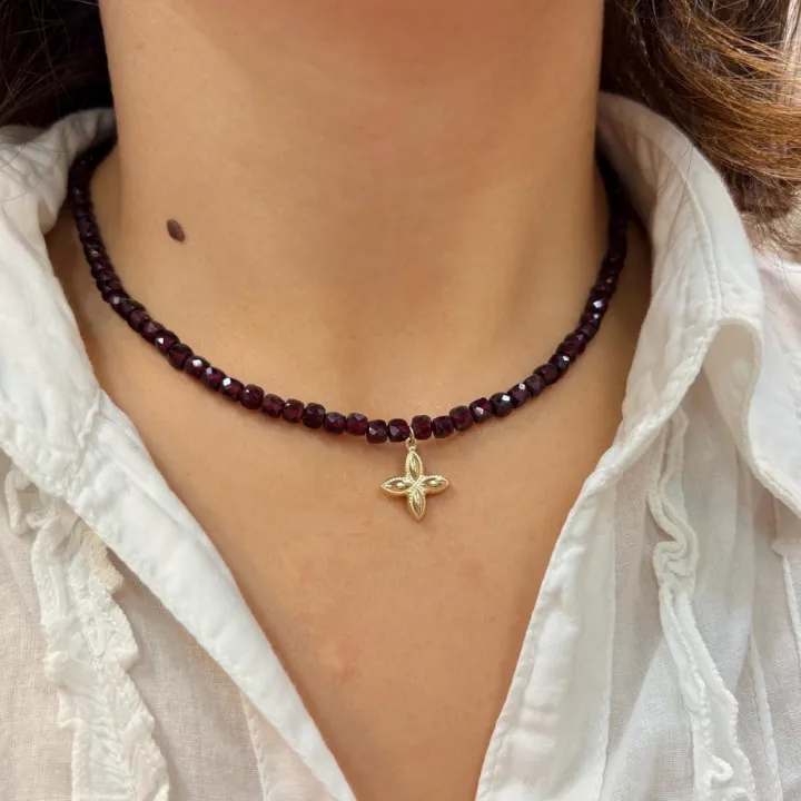 14 Ayar Altın Çiçekli Granat Taşlı Kolye