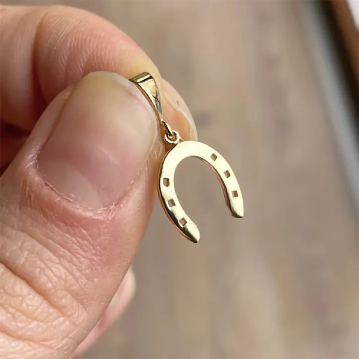 14 Ayar Altın At Nalı Kolye Ucu