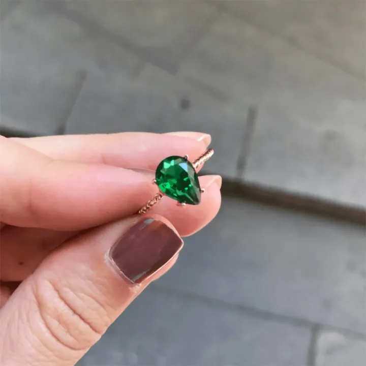 14 Ayar Altın Damla Taş Yüzük