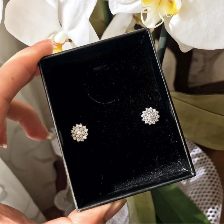 14 Ayar Altın Taşlı Çiçek Küpe